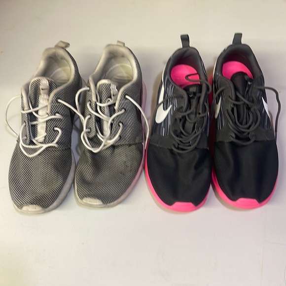 Nike Other - Nike Size 10 Sneakers (2) Pair
